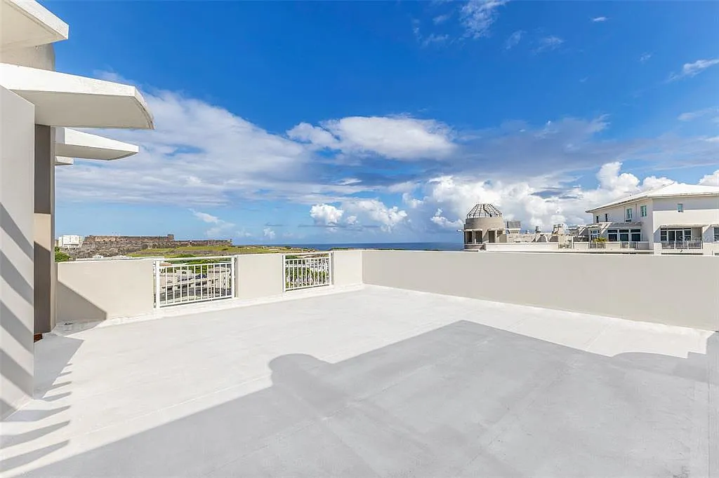 3 bed, 2.5 bath, 1799 sqft, $5,850 — Photo 4