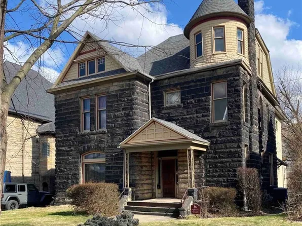 842 N 4th St, Steubenville, OH 43952