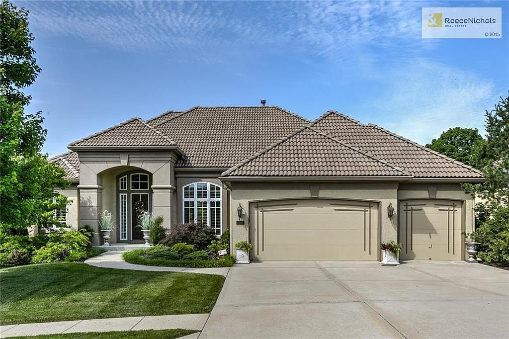 8305 Shoreline Dr, Parkville, MO 64152 Zillow