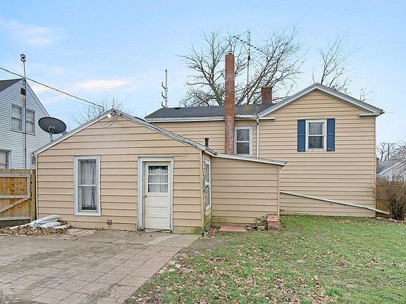 3rd image of 408 N Mechanic St