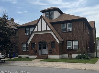 2682-2684 Amboy Rd, Staten Island, NY 10306