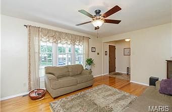 5th image of 1235 Glenmeade Dr