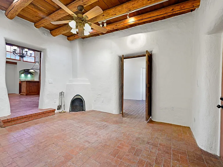 231A W Manhattan Ave — Photo 11