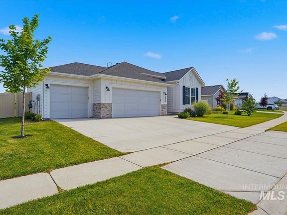 2nd image of 3948 E Jamestown Dr