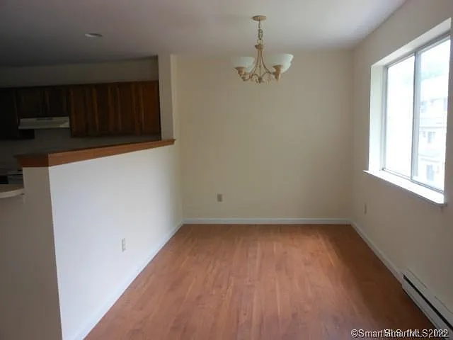 160 Willow Spgs — Photo 6