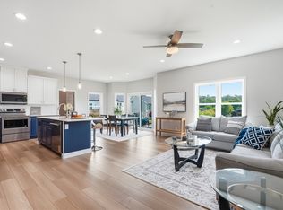 2416 Kestrel Dr SE, Cedar Rapids, IA 52403