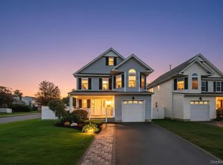 118 Franklin Ave, East Northport, NY 11731
