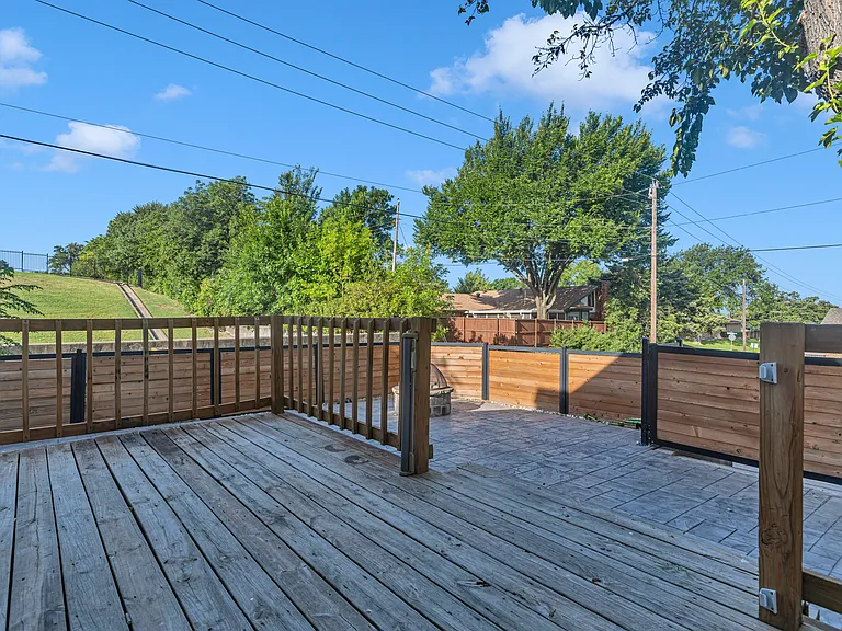 508 Whittle Way — Photo 30