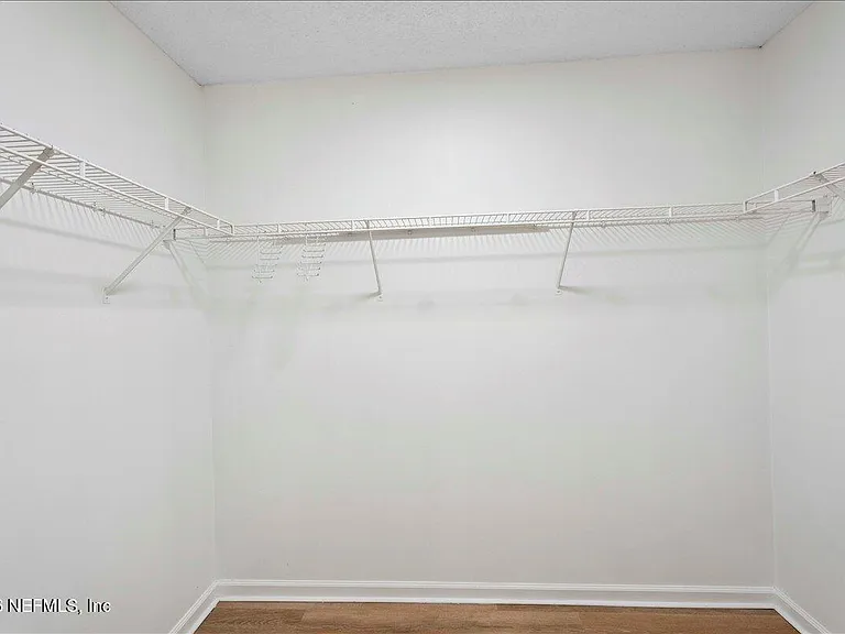 4470 Carriage Crossing Dr — Photo 6