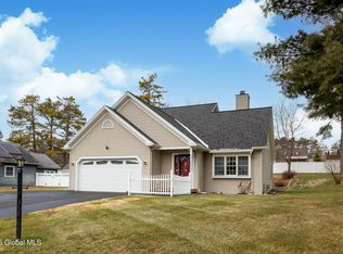 8 Maple Dr, Queensbury, NY 12804