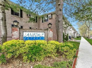 82-26 Langdale St #139A, New Hyde Park, NY 11040