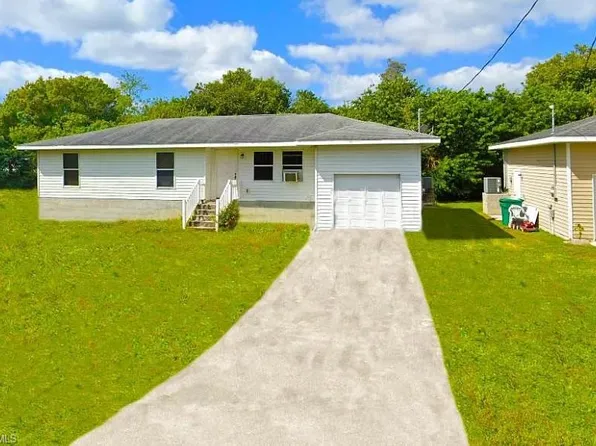 2715 Lee ST, PUNTA GORDA, FL 33950