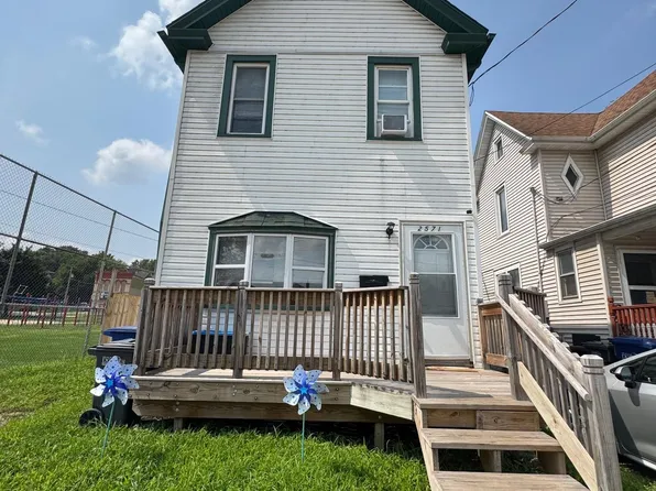 2571 White St, Dubuque, IA 52001