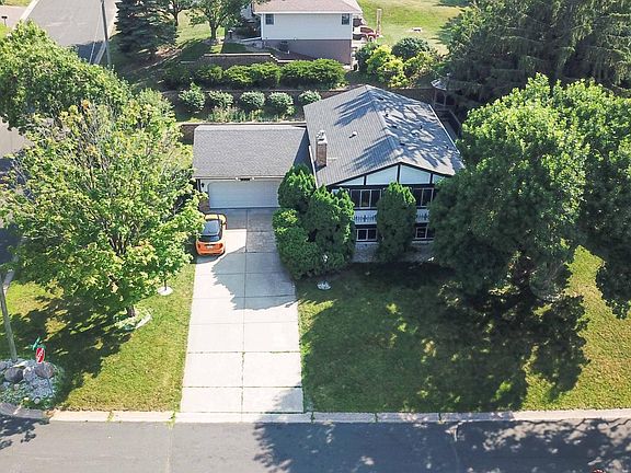 4th image of 1290 Polk Pl NE