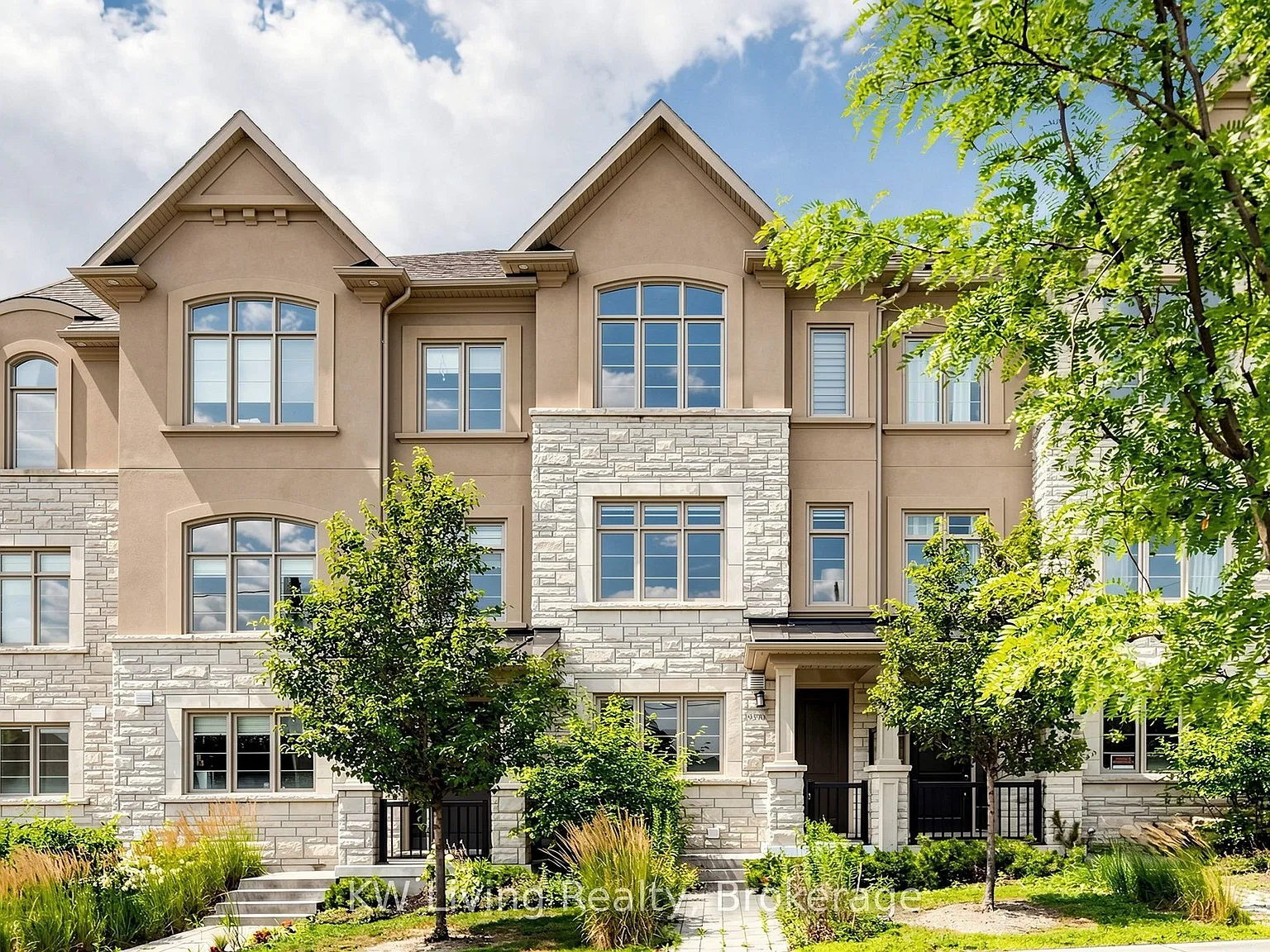 3 bed, $3,400 — Photo 1