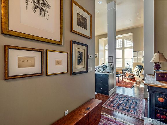 5th image of 830 Water Street #402