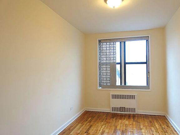 3rd image of 10325 68th Ave APT 5J
