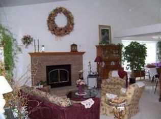 2 Stothard Dr, Hilton, NY 14468