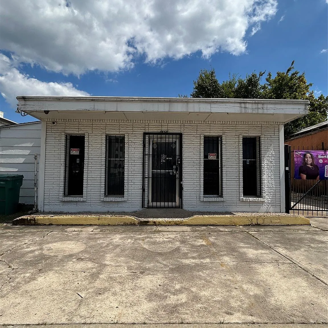 Studio, 1.5 bath, 1602 sqft, $2,600 — Photo 2
