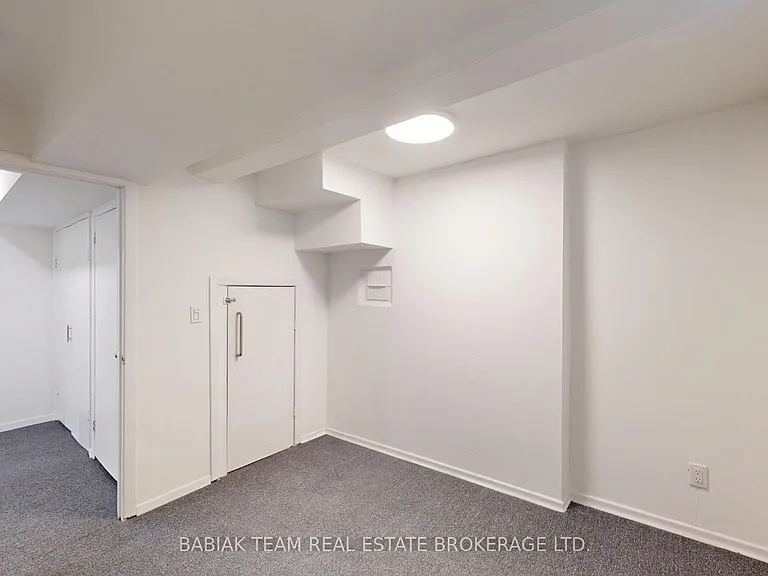 57 Parkway Ave — Photo 27