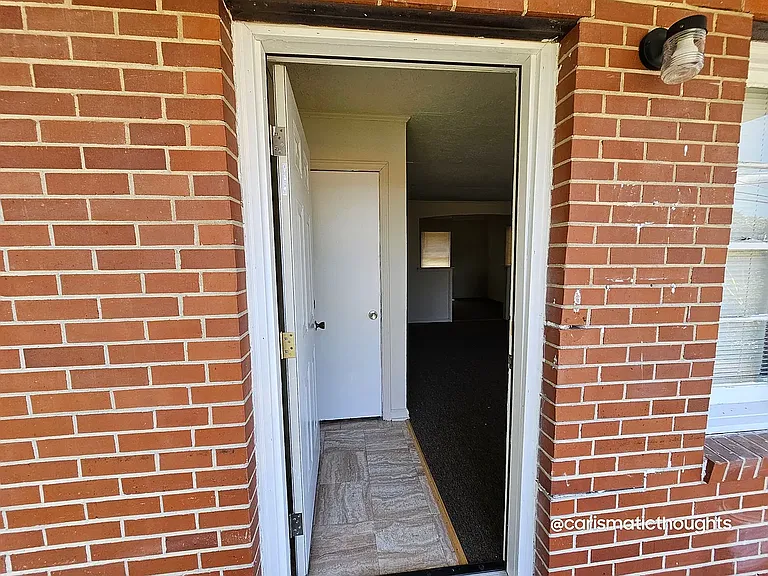 784 Villa Crest Ave — Photo 3