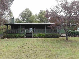 325 Hopkins Rd, Cosby, TN 37722