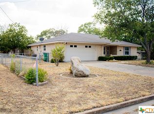 1102 E Coke St, Hamilton, TX 76531