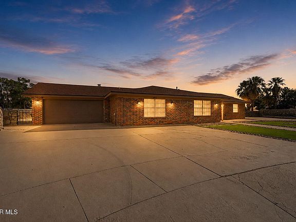 3rd image of 1415 Monte Negro Dr