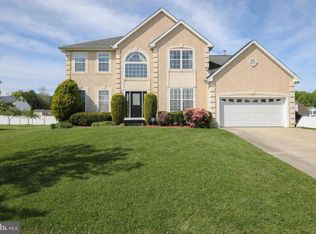 3 Spring Dr, Burlington, NJ 08016