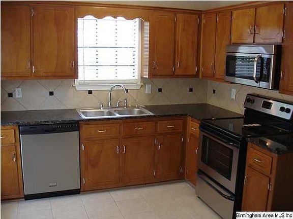4th image of 5550 Melissa Dr