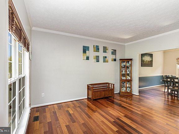 5th image of 6 Vineyard Ct