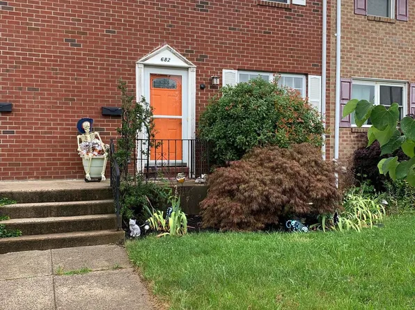 682 Jefferson St, Red Hill, PA 18076