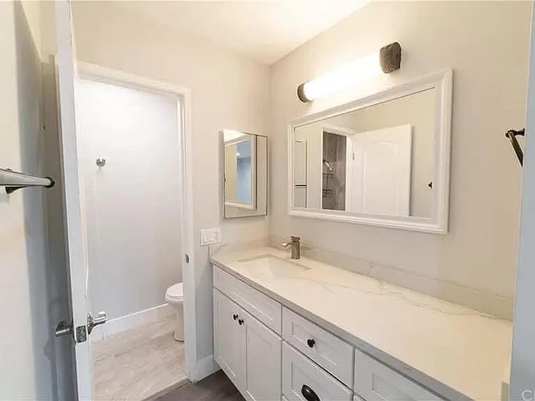 1001 W Macarthur Blvd #72 — Photo 17