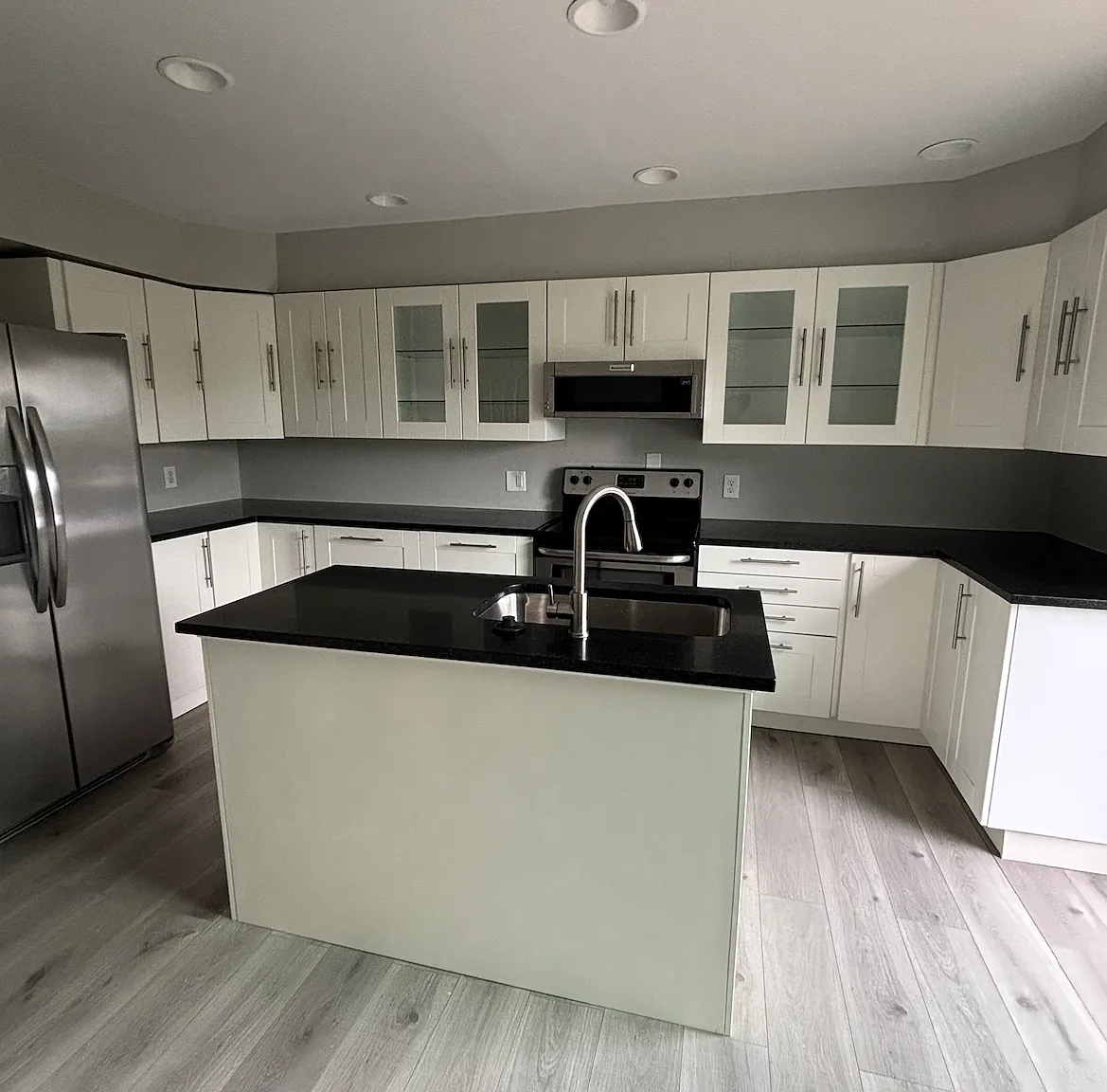 3 bed, 3.5 bath, 1624 sqft, $2,500 — Photo 4