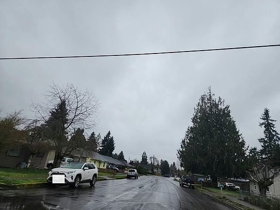 4th image of 2808 E 26th St