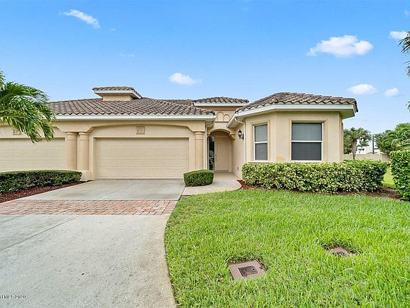 2nd image of 531 Siena Ct #531