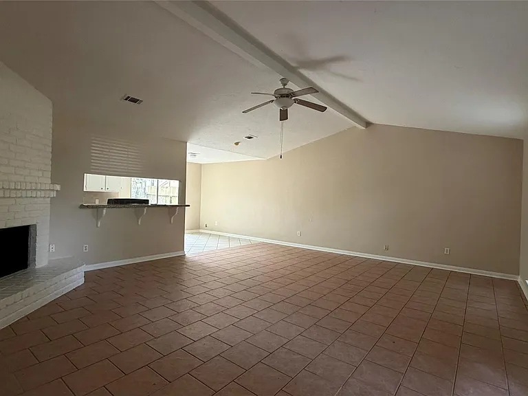 1006 Grand Junction Dr — Photo 13
