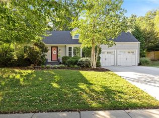 2801 W 71st St, Prairie Village, KS 66208