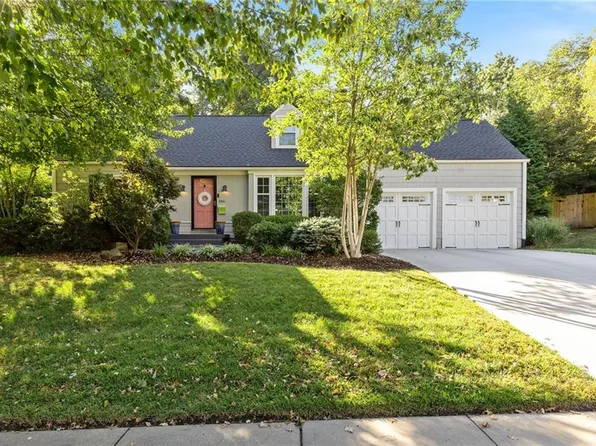 2801 W 71st St, Prairie Village, KS 66208