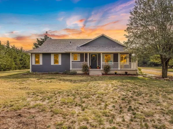 1078 N Chisholm Trl, Newton, KS 67114