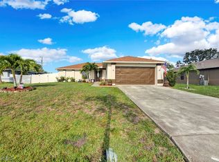 624 SW 9th Ave, Cape Coral, FL 33991