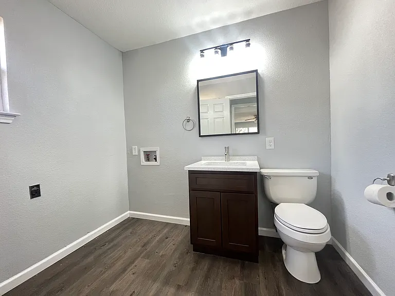 105 Chico St — Photo 16