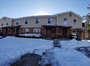 375 Park West Dr, Saint Peters, MO 63376