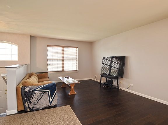 2nd image of 609 Richard Brown Blvd