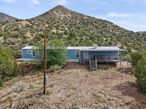 31 Atanacio Rd NE, Albuquerque, NM 87123