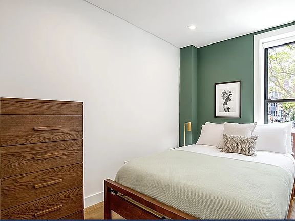 4th image of 209 Mulberry St APT 2C