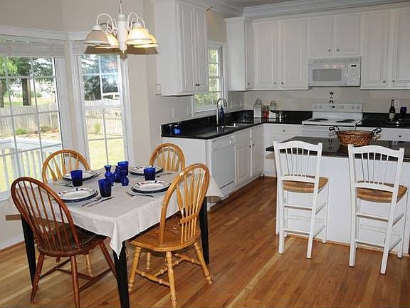 4th image of 10924 Brunson Way