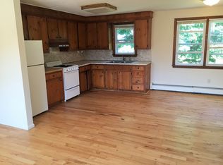 628 College Hwy APT 10, Southwick, MA 01077