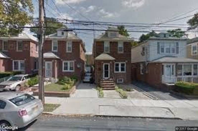 1st image of 2322 Fenton Ave