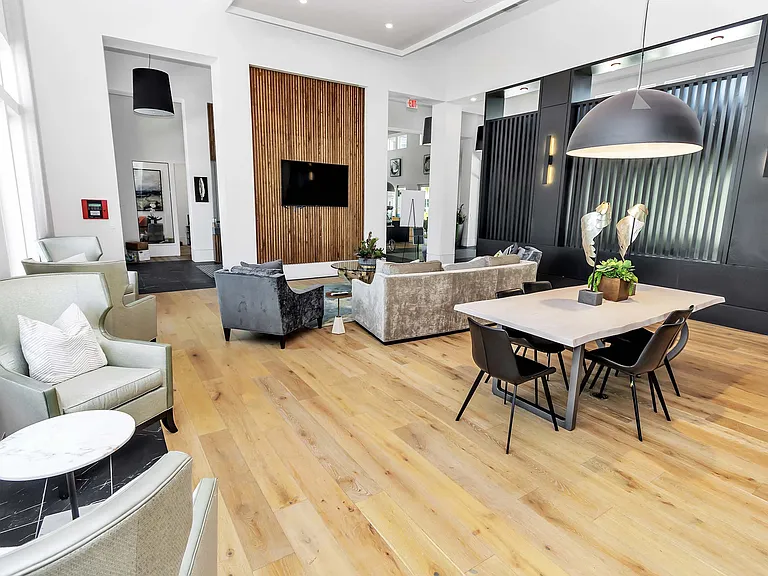 AVLI AT CROSSTOWN CENTER APARTMENTS — Photo 24